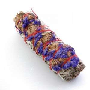 Atadito de Salvia Blanca con Sinuata Lila